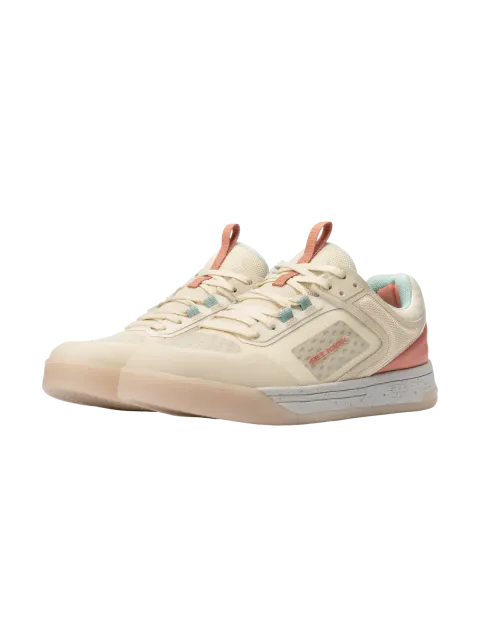 Legacy_Pro_Women_Canyon_Court_PDP_002