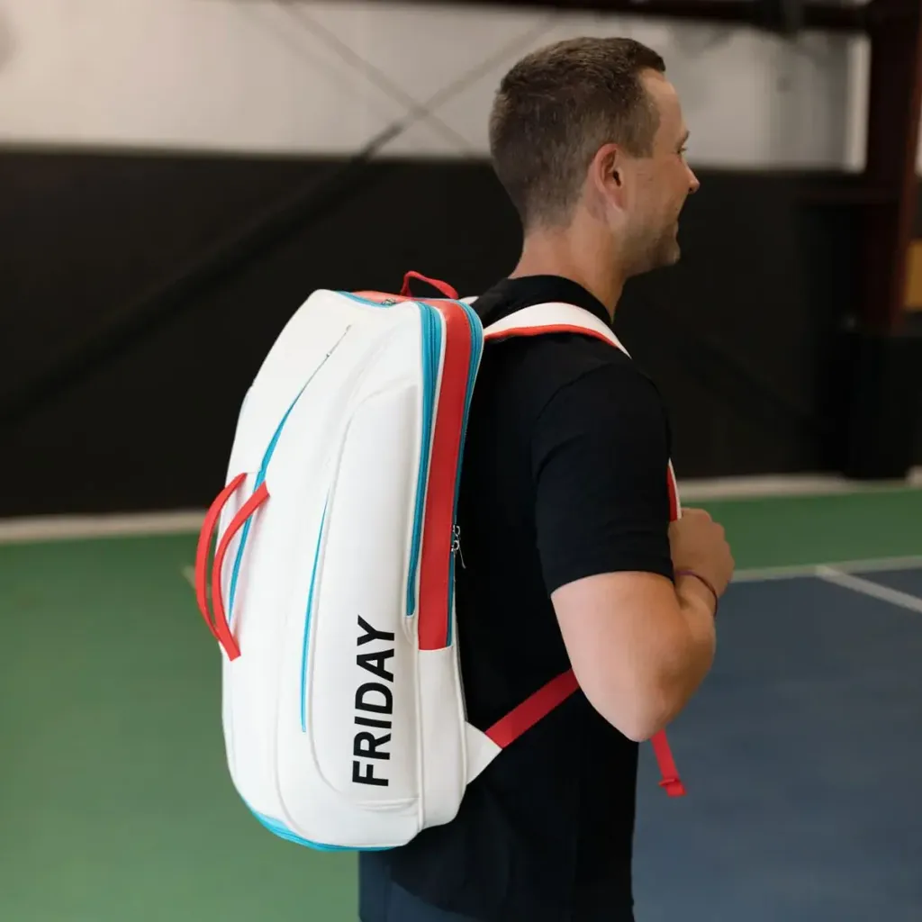 bag-on-back_870a13f5-6115-44db-9451-607702a36f5b