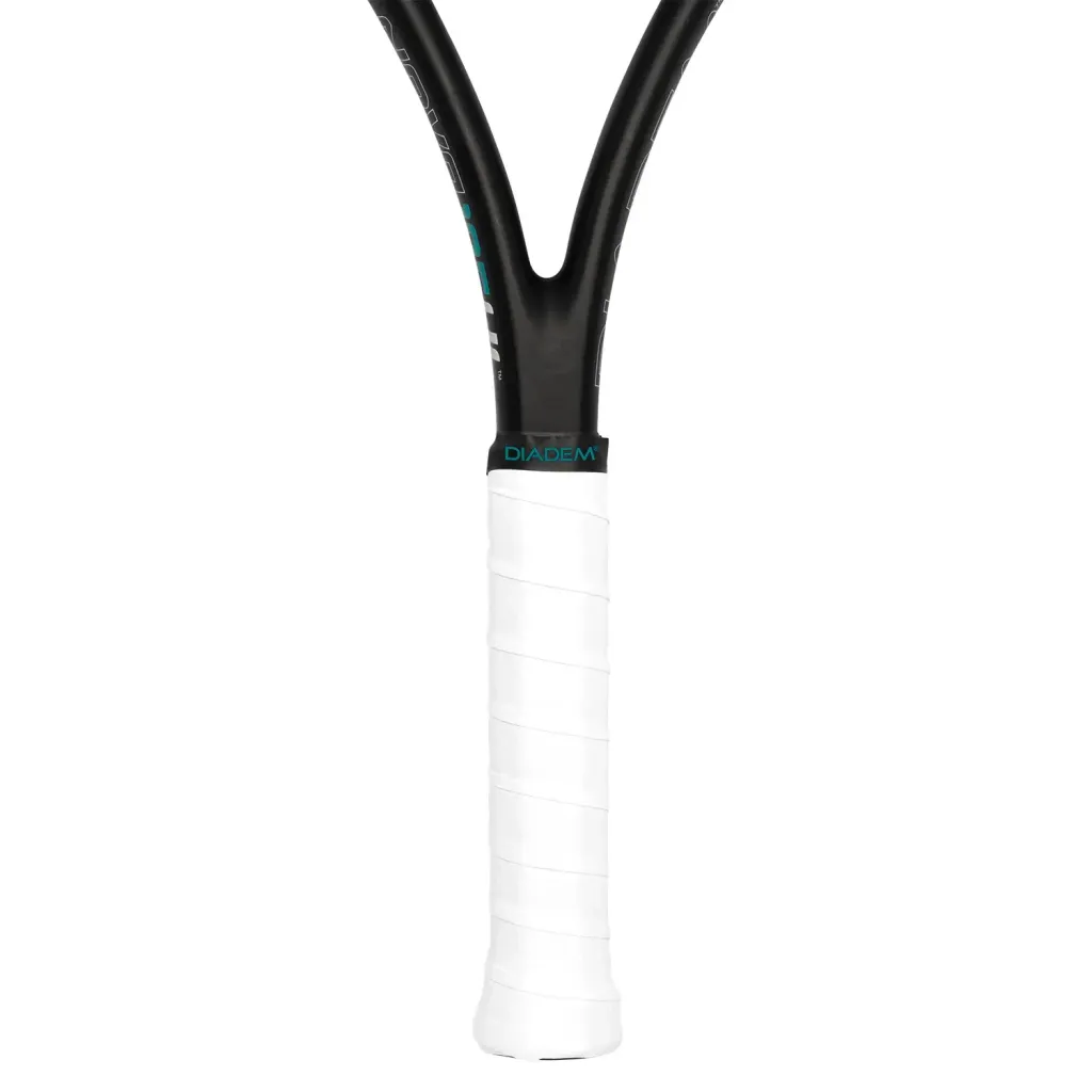 Profeel_on_racket_1500_1800x1800