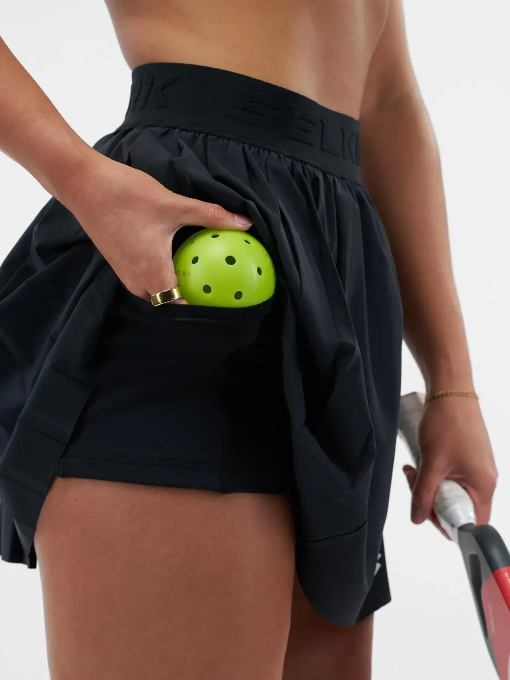 selkirk-pickleball-essentials-womens-pleated-skirt-black-03