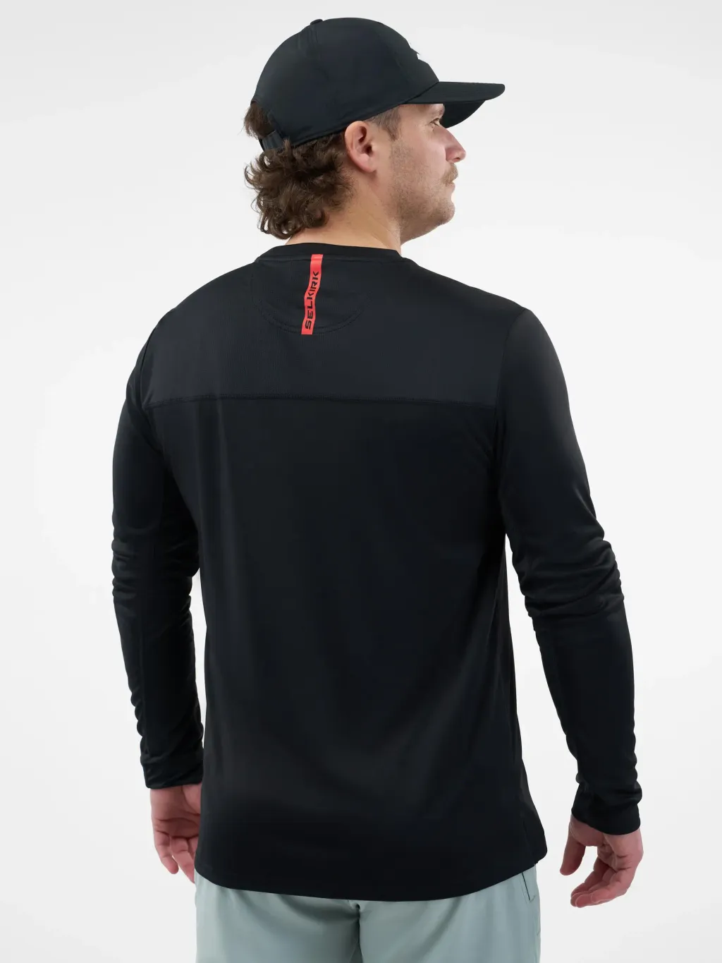 selkirk-pickleball-essentials-mens-sportwik-long-sleeve-performance-tee-shirt-black-02