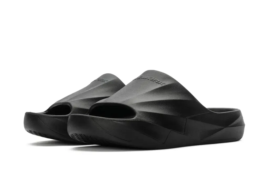 selkirk-pickleball-slides-black-4