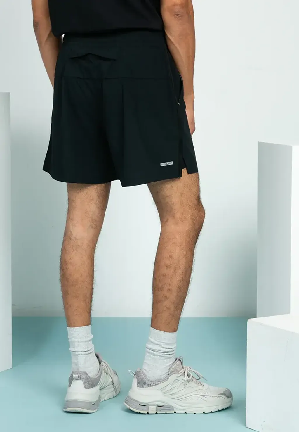 SP325M277_0018_B_2048x2048