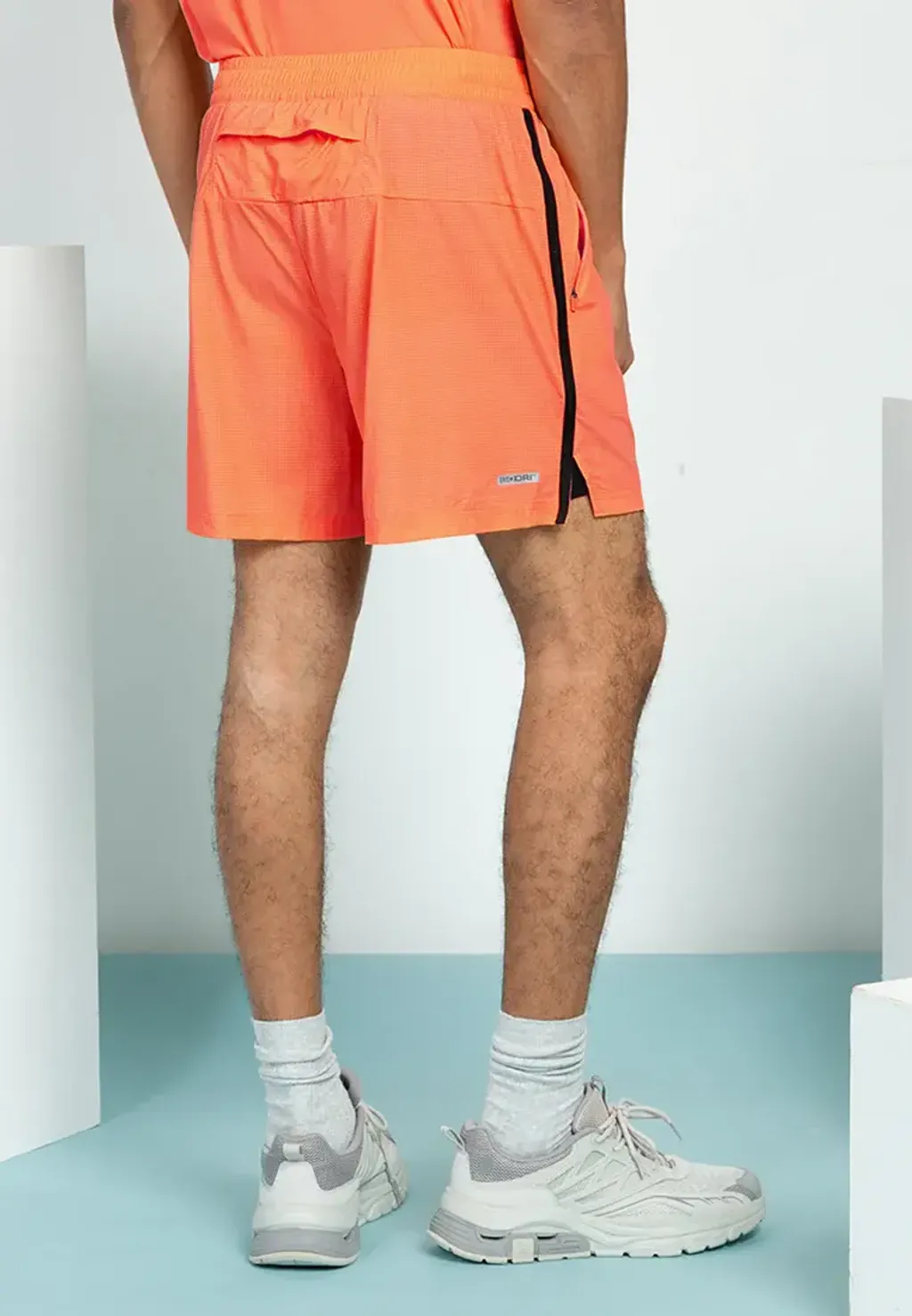 SP325M277_00WL_B_2048x2048