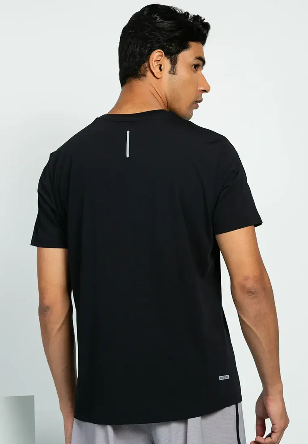 SP325M273_0018_B_2048x2048