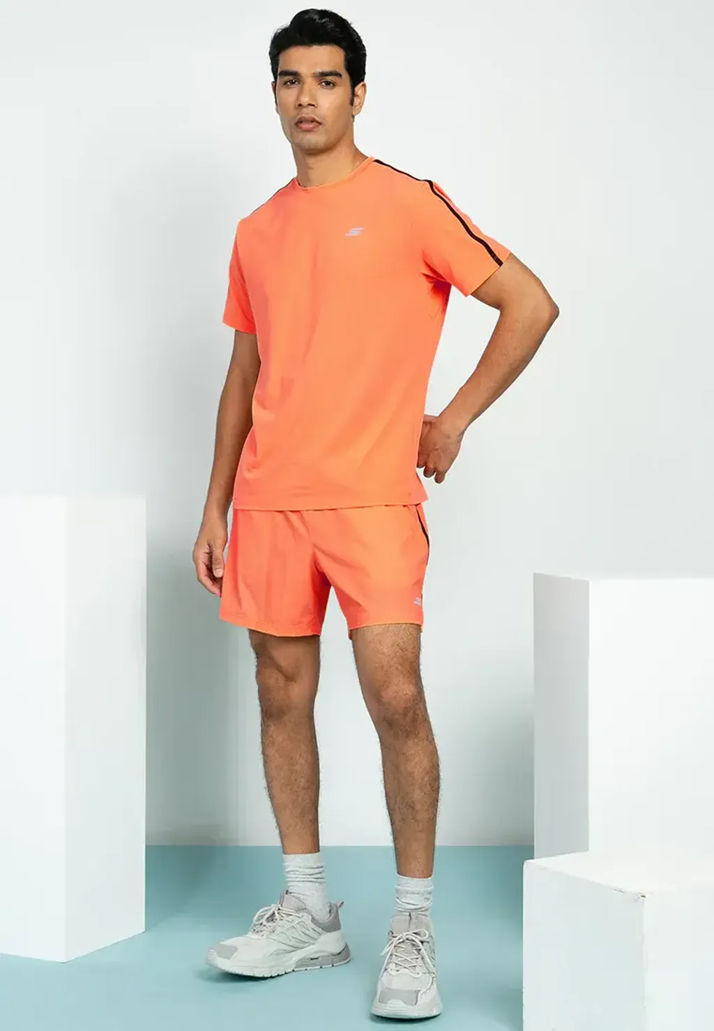 SP325M273_00WL_D_2048x2048