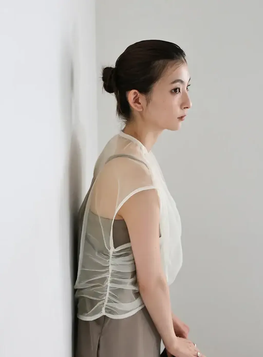 ve225093-_-iv-07_600x