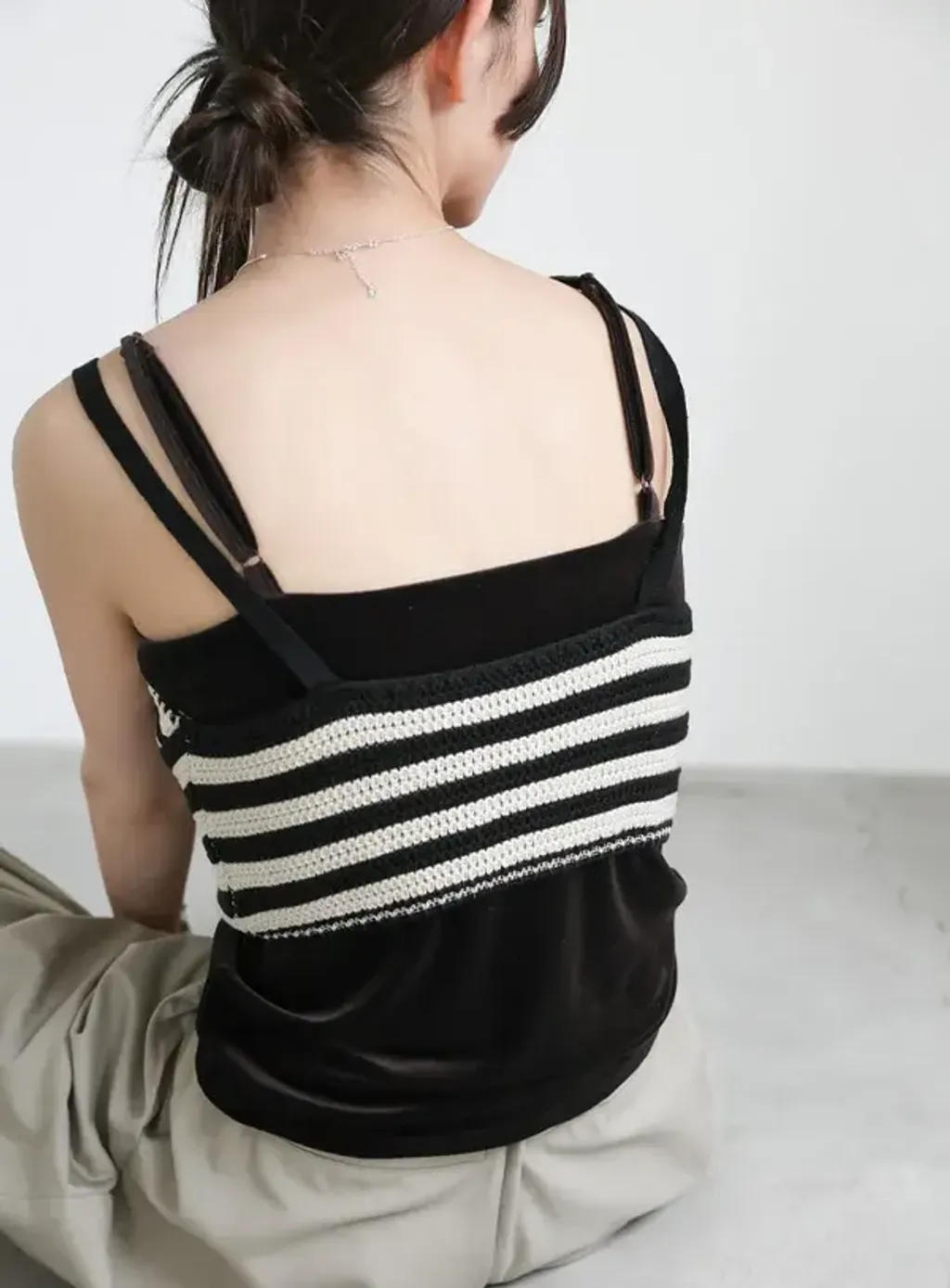 ve225068-_-bk-07_600x