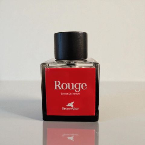 rouge -Photoroom