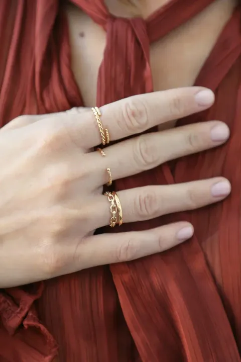 bijoux-dore-cadeaux-waekura-JOY-MARCIE-ELINA-MARA-ILA
