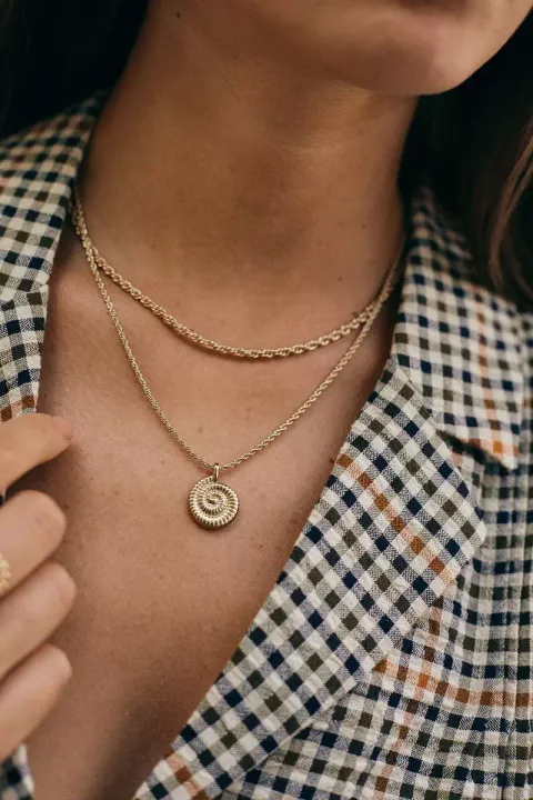 collier-salome-waekura