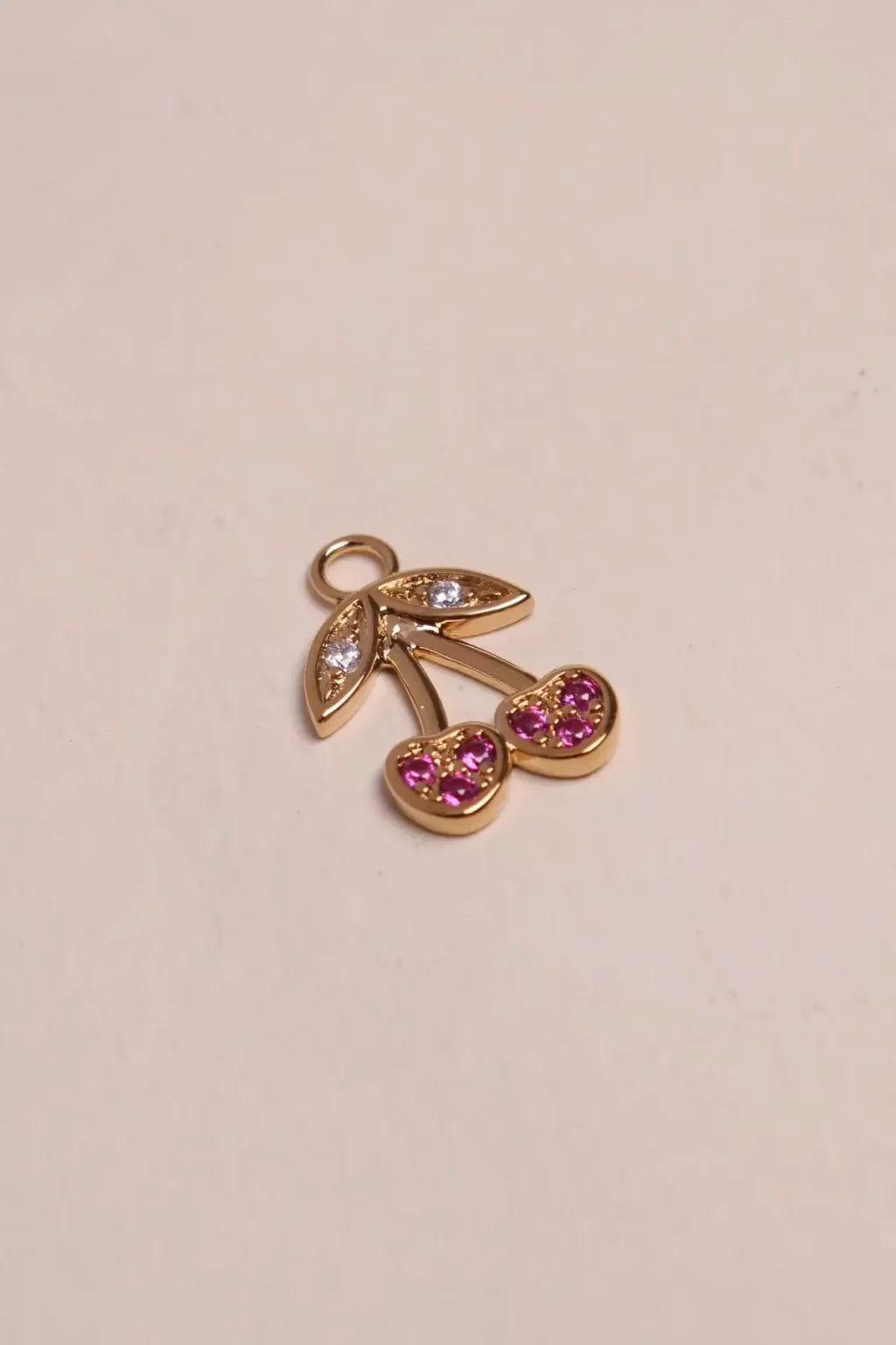 charms-cerise-waekura_bee0dfa0-520a-4825-b830-70df2f2de11c