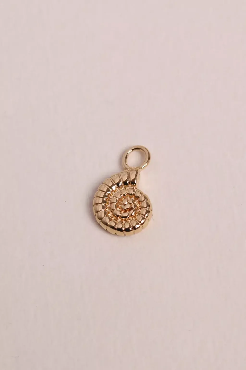 charms-gucia-waekura