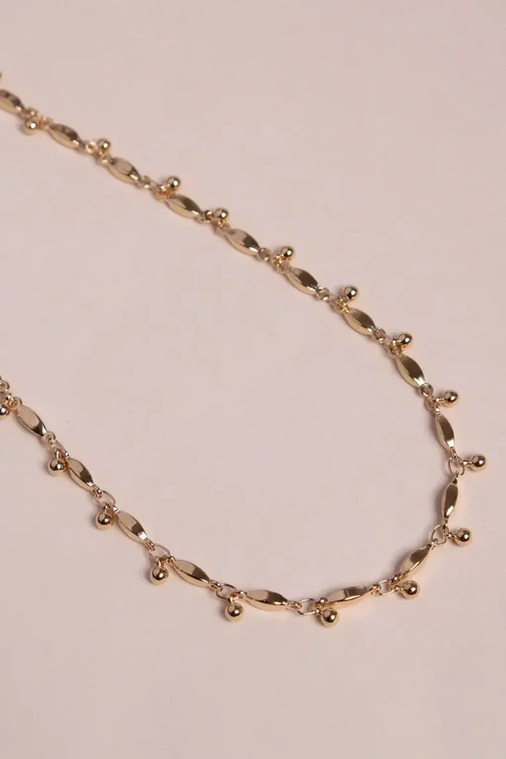 collier-solene-waekura_3b450d2f-1d0c-4571-be8f-0ad84ff41b21