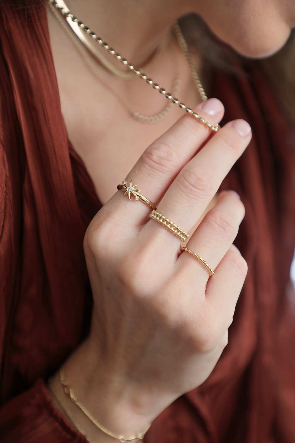 bijoux-doré-cadeaux-waekura-TOVA-SENA-FLORINE