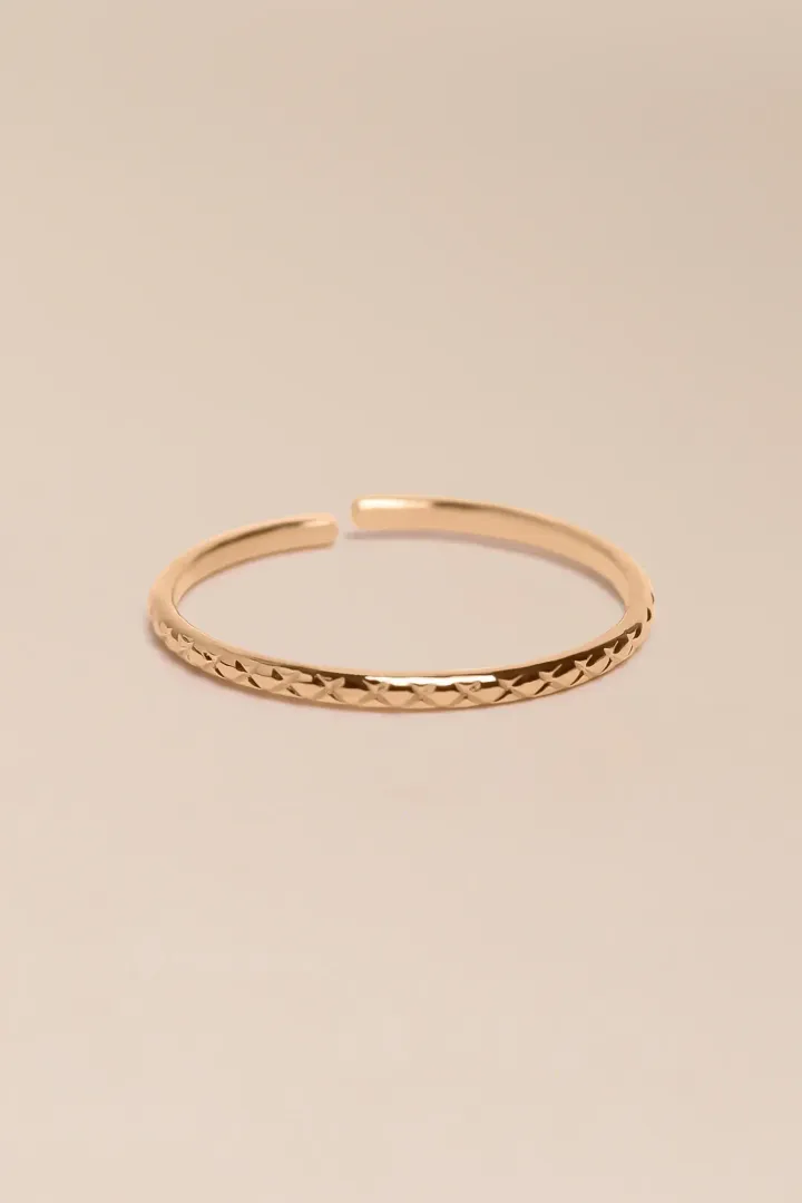 bague-lea-waekura_7dc58a35-9bf2-4e19-8d14-e03b21e73379