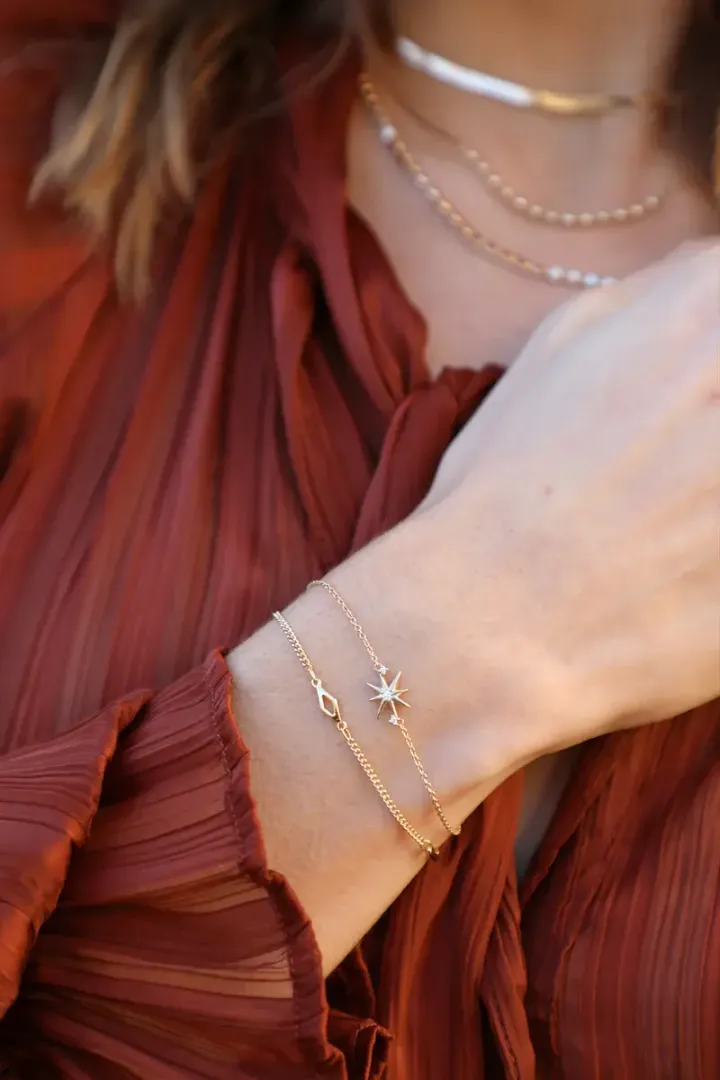 bijoux-dore-cadeaux-waekura-MATA-SENA_d8dbb7e4-12f4-4f5d-a485-6436799a5f00