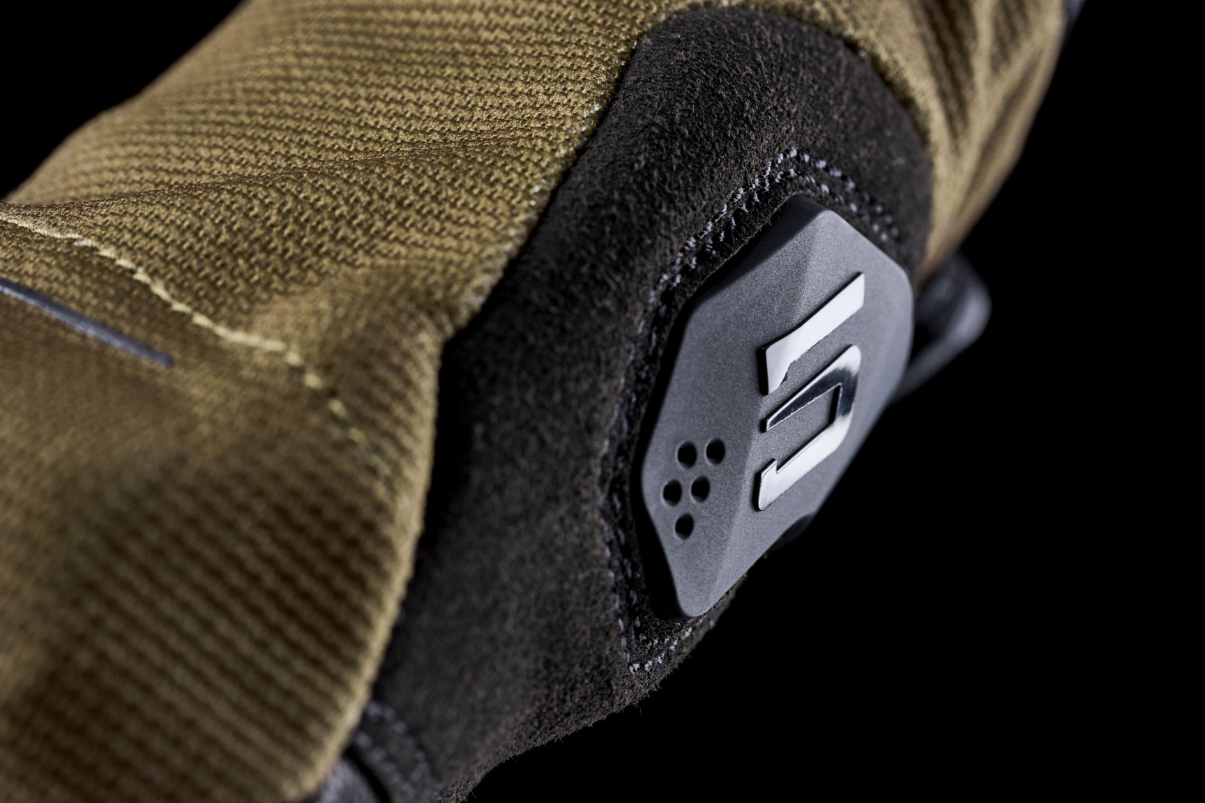 FIVE-MOTO-STREET-SPORT-rs4-evo-khaki-focus-03