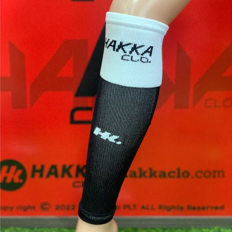 SLEEVE-LEG-SOCKS-WHITE-BLACK
