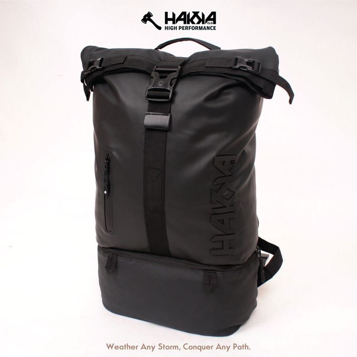WATERPROOF-BACKPACK-BLACK-1