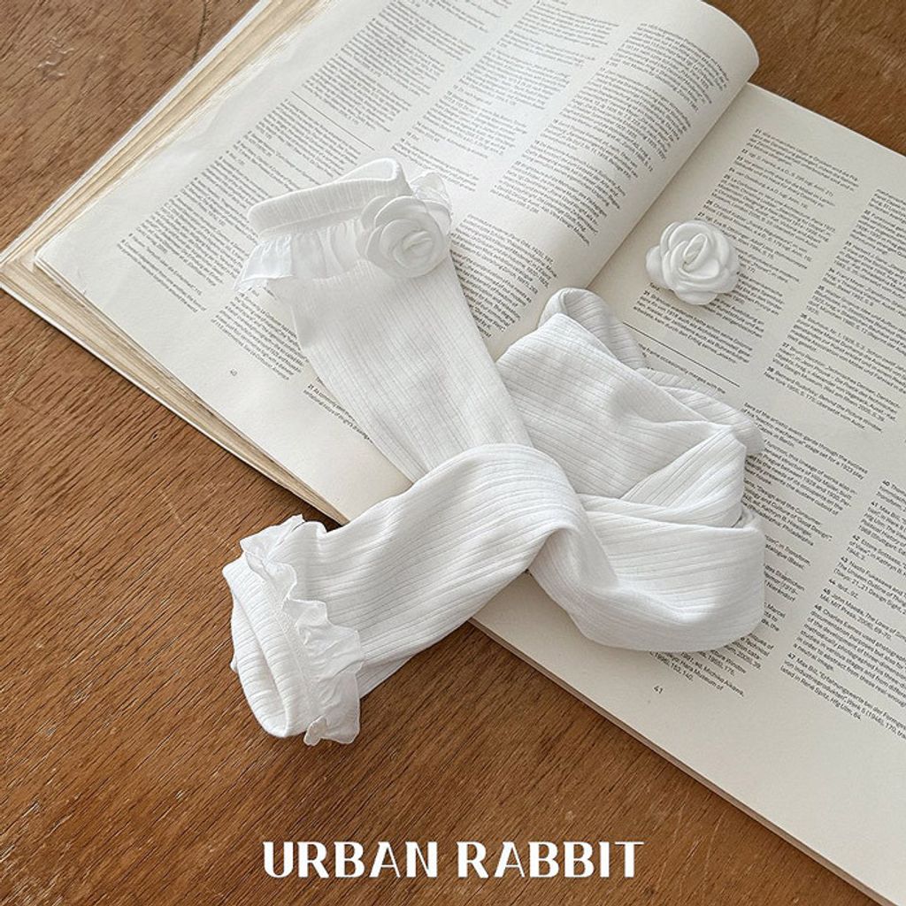 URBN5YBX5072811_136C