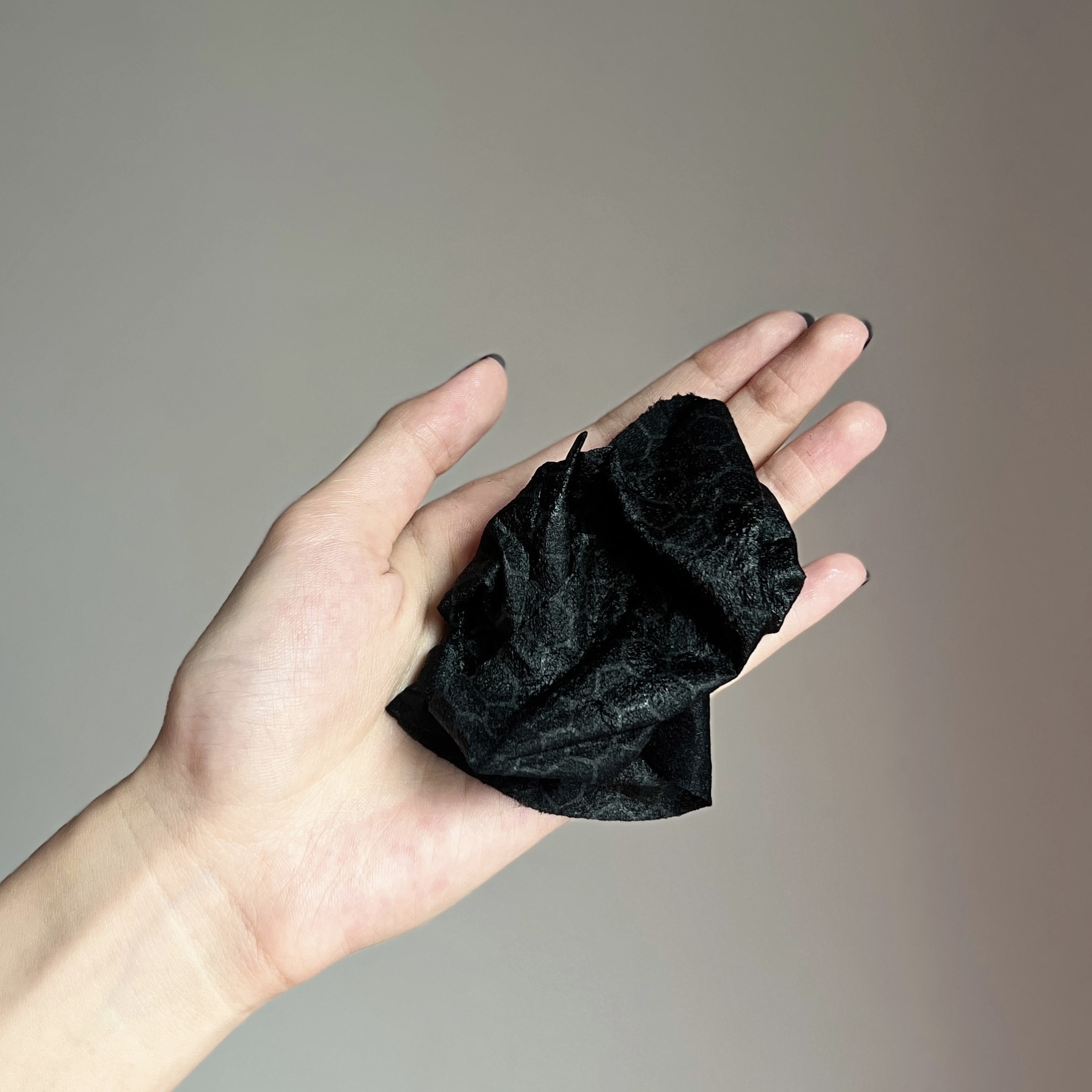 MLISS Black Mask: Pembersihan Liang Pori Secara Mendalam