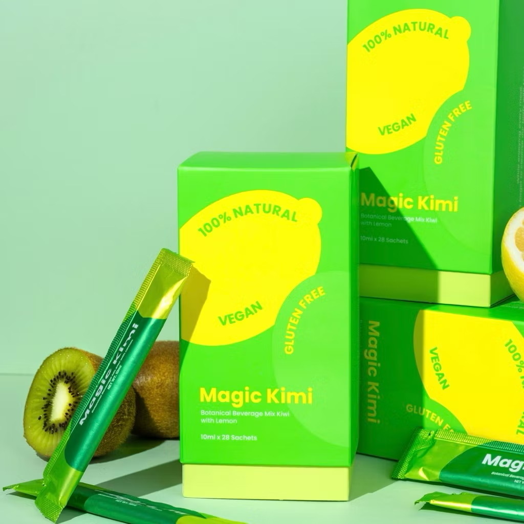 Magic Kimi 独立小包被打开，展示产品和旨在促进新陈代谢的包装设计。