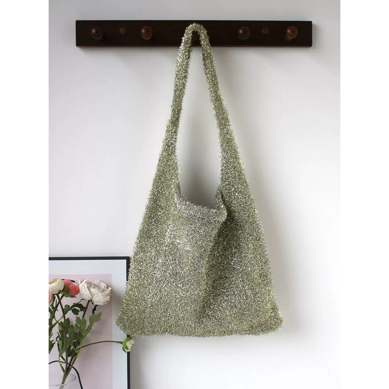 tw-11134207-7r98x-loqn0ok7mvp400