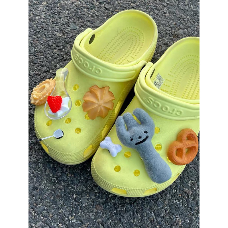 tw-11134207-7qul1-lk25sclk0b7q5f