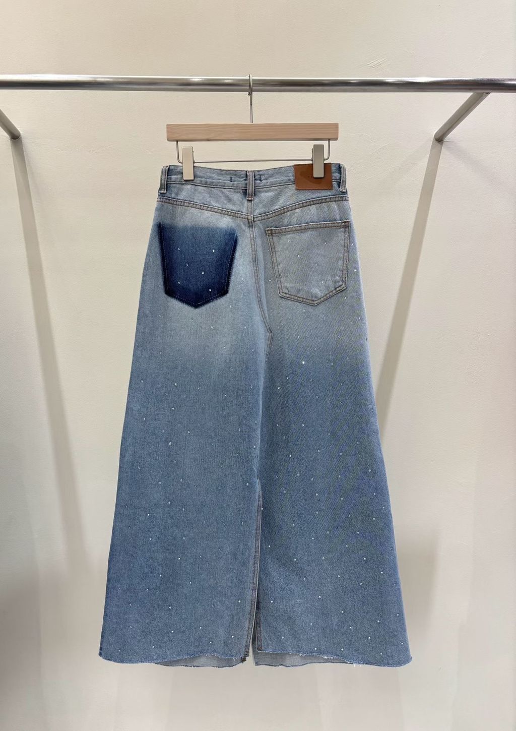 image_76C61F59-C7D6-4A2E-B1DD-733C076EFF27_1762264050