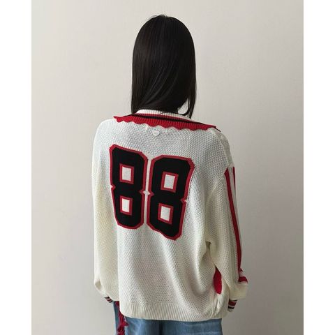 tw-11134207-820lg-mllk3a599jin82