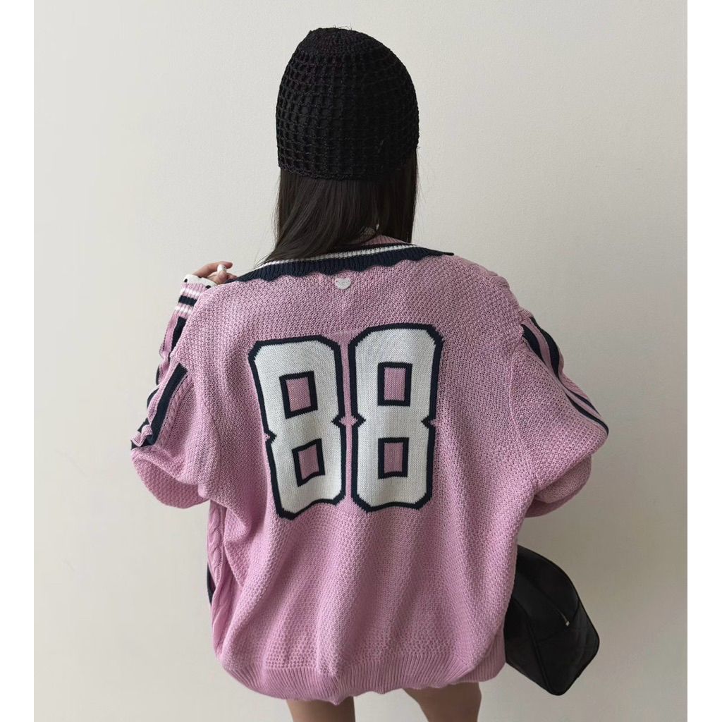 tw-11134207-820lf-mllk3a51yvb77c