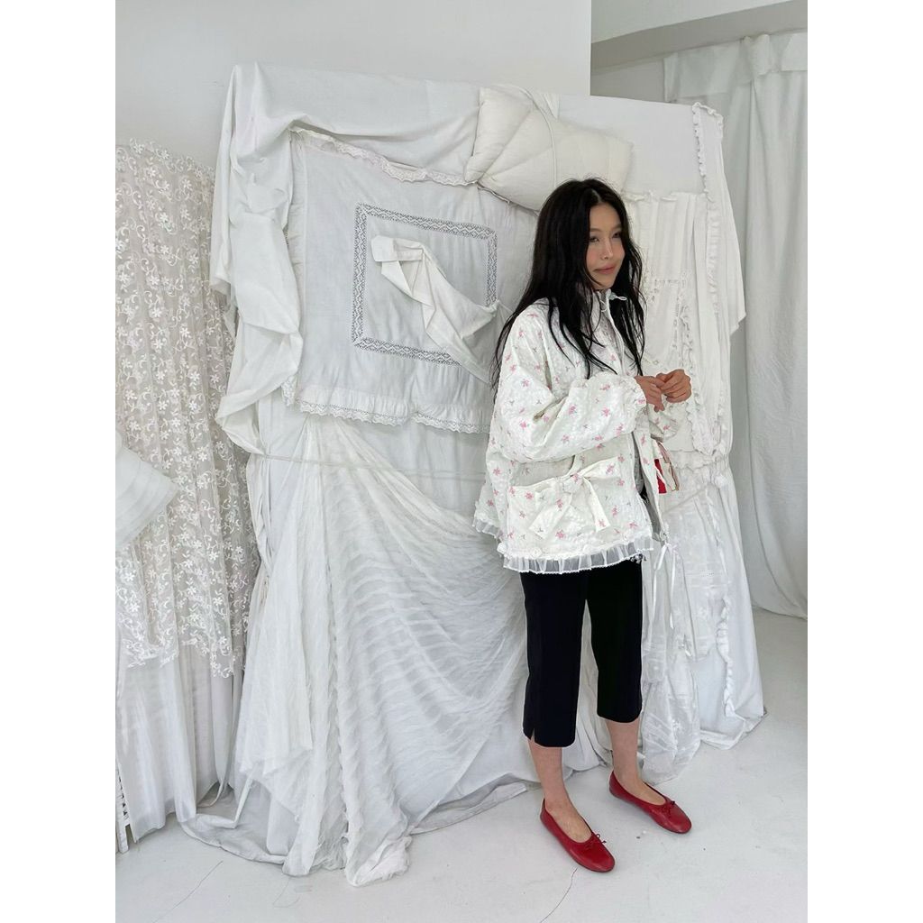 tw-11134207-820la-mljd944g6w3l96