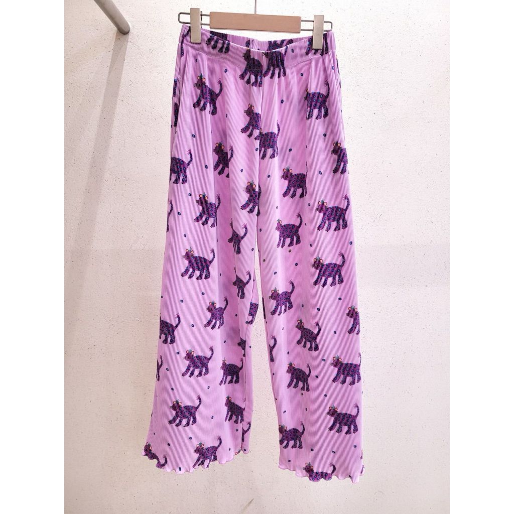 tw-11134207-820la-mkt75dqbbshw1e