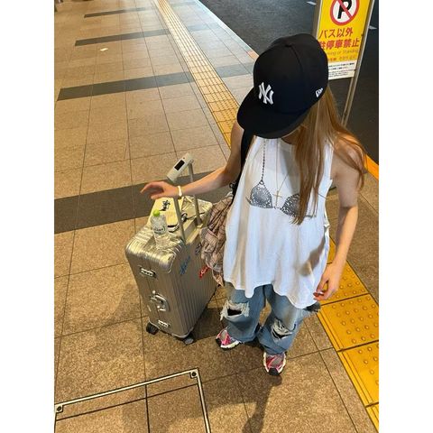 tw-11134207-7ra0g-mc4sqavx4mzm13