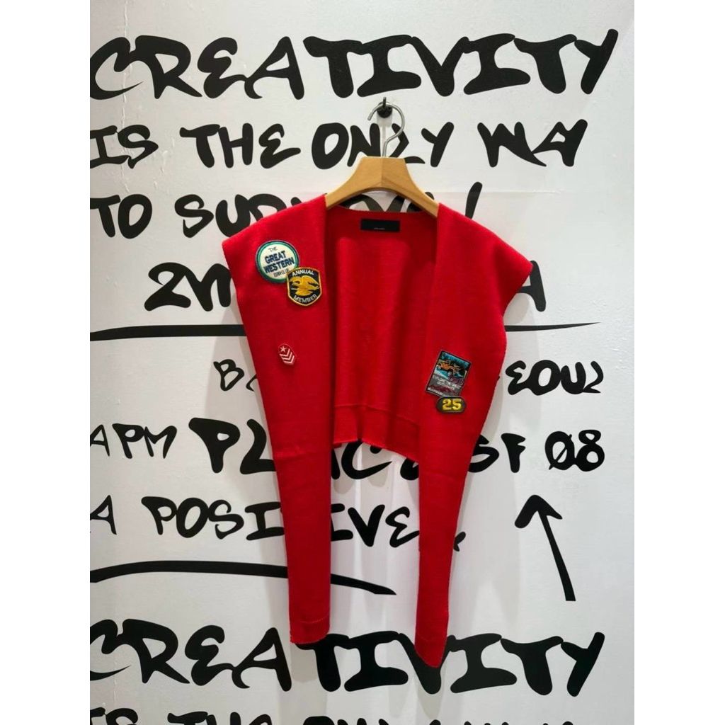 tw-11134207-7ra0u-mdvchk8hm1j051