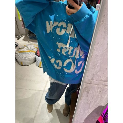 tw-11134207-81ztm-meefzu3kyxvqf0