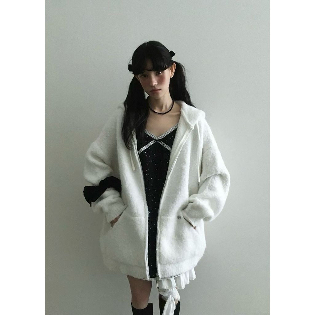 tw-11134207-81ztc-mer9r8pqg16tc4