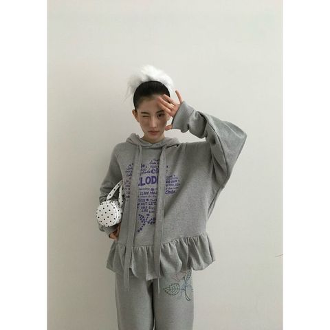 tw-11134207-81ztg-mer8dlb1ys5hf1