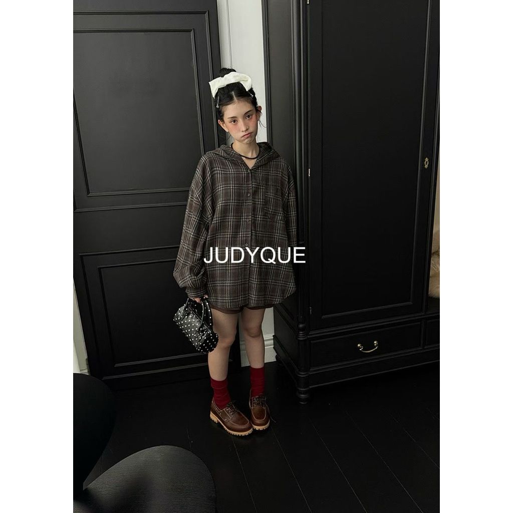 tw-11134207-81ztf-mez7nniuk8w890