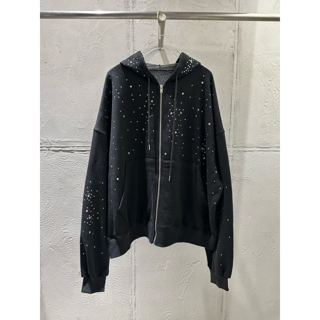 tw-11134207-81ztg-mfmcllmy9tl69a