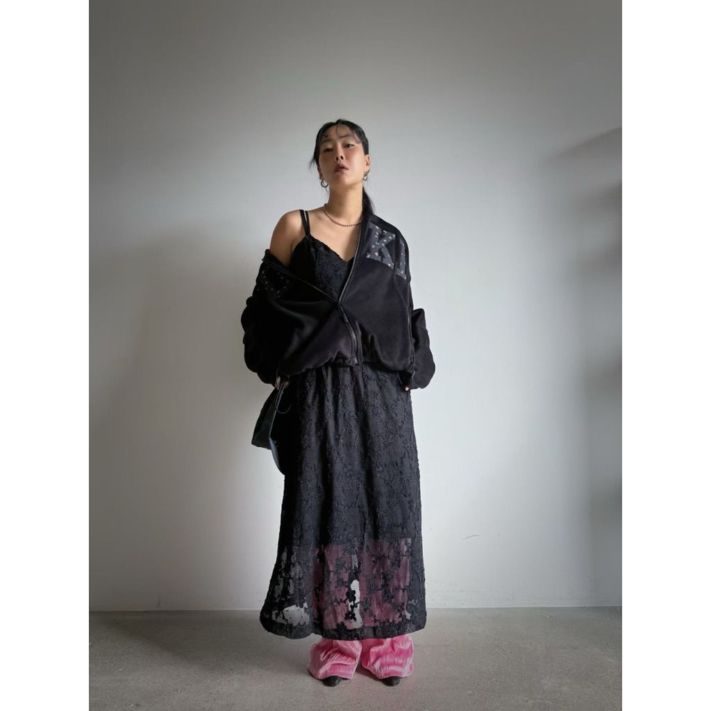 tw-11134207-81ztj-mg4xo4gxoyz0d5