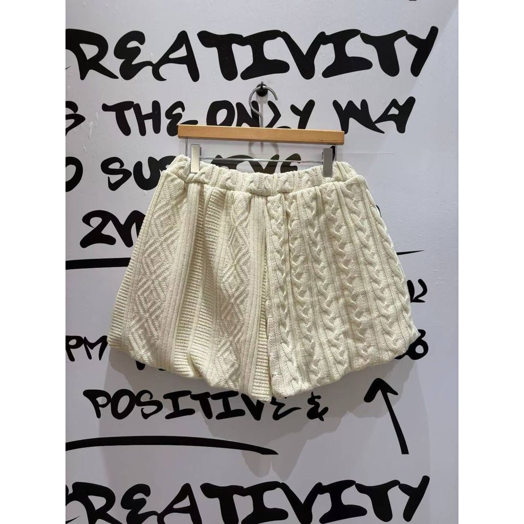 tw-11134207-81ztm-mg09he3veqdq00