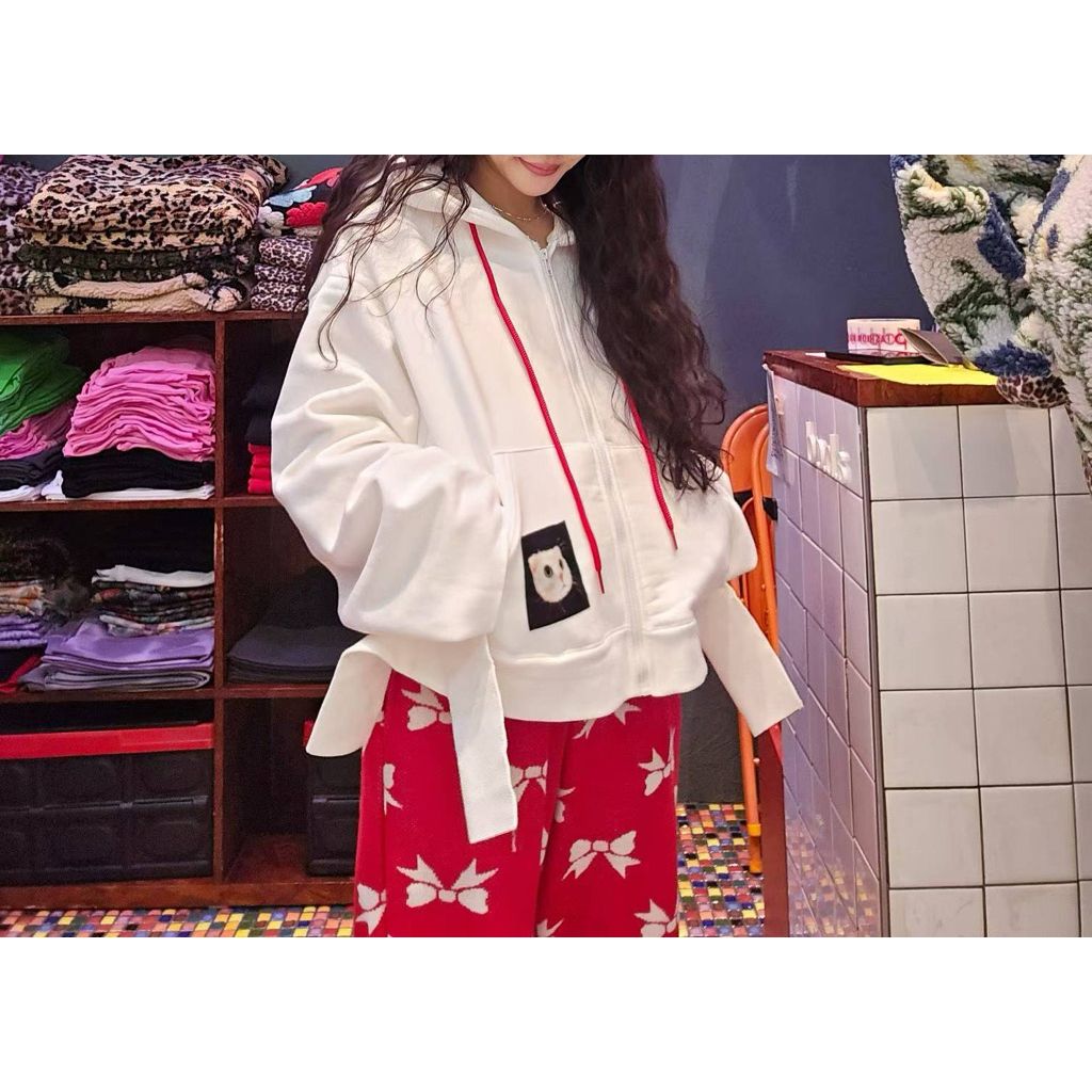 tw-11134207-81ztl-mgwcrb3au1amdb