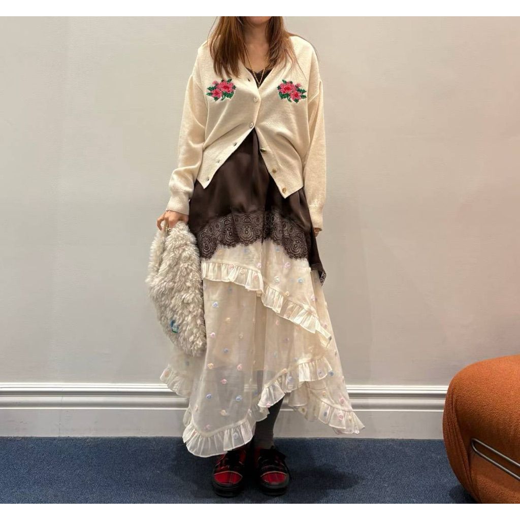 tw-11134207-81ztq-mgw6aaa4l1qjf2