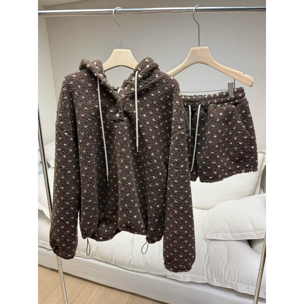 tw-11134207-81ztn-mhivyunkbpxf71