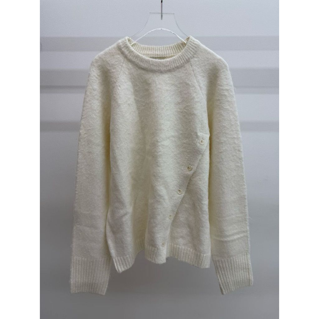 tw-11134207-81ztm-mi2uji2npuyq9a