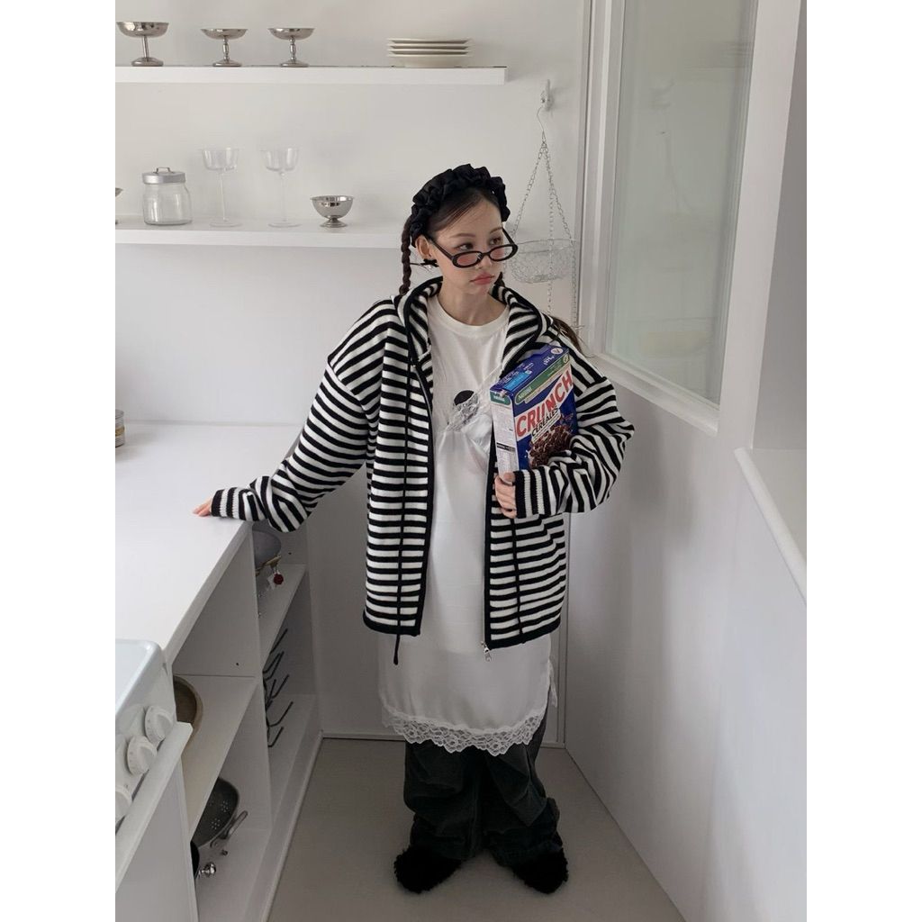 tw-11134207-81ztk-mi2sq6ss52iu15