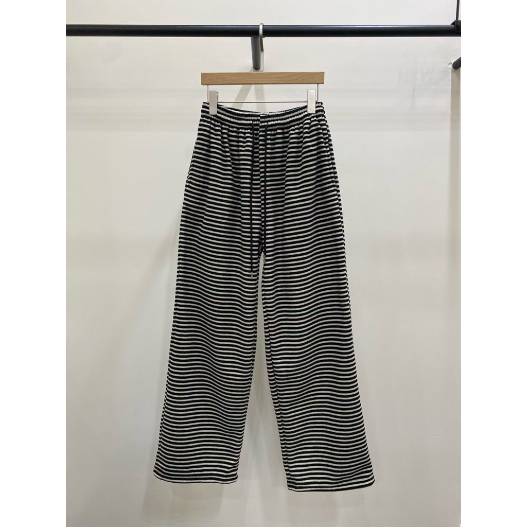 tw-11134207-81zto-mimi0vxzck5ec8