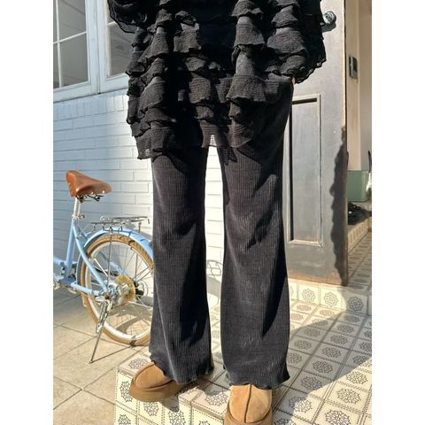 tw-11134207-81ztn-mil1uh76bj7mb2